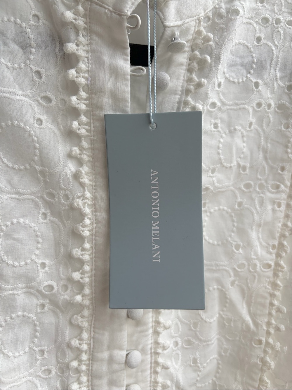 🆕🤍Antonio Melani White Eyelet Lace Dress Size 6 Boho Cottagecore Front Mini - Picture 16 of 17
